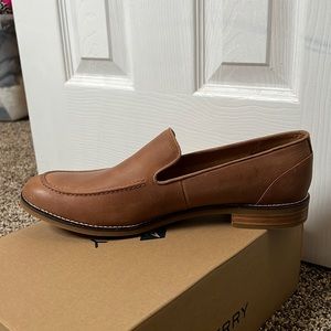 Sherry Fairpoint Loafers SZ 12